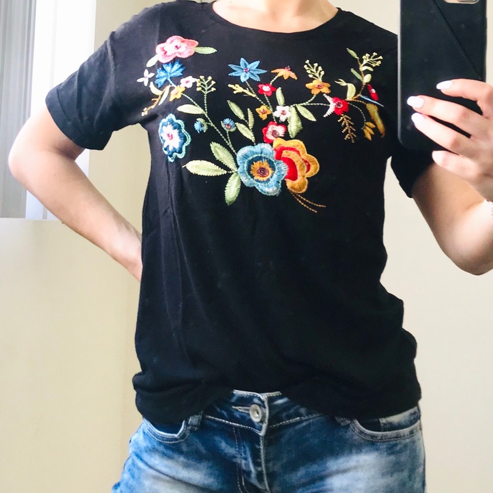 Woman T-shirt floral